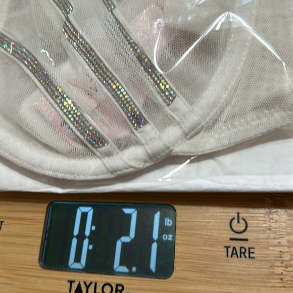 Victoria’s Secret Very Sexy White Sheer Mesh Sparkle Strap‎ Demi Bra 36B NWT - Picture 6 of 7